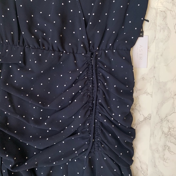 *NWT* ASTR the label dress - Picture 3 of 7